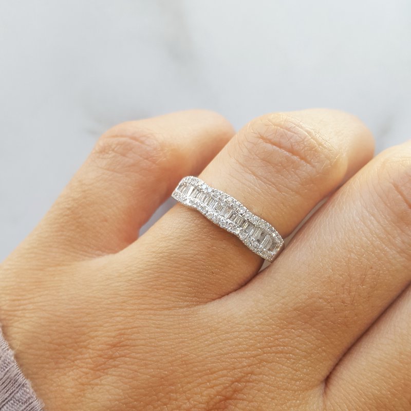Gems One Vintage Diamond Band