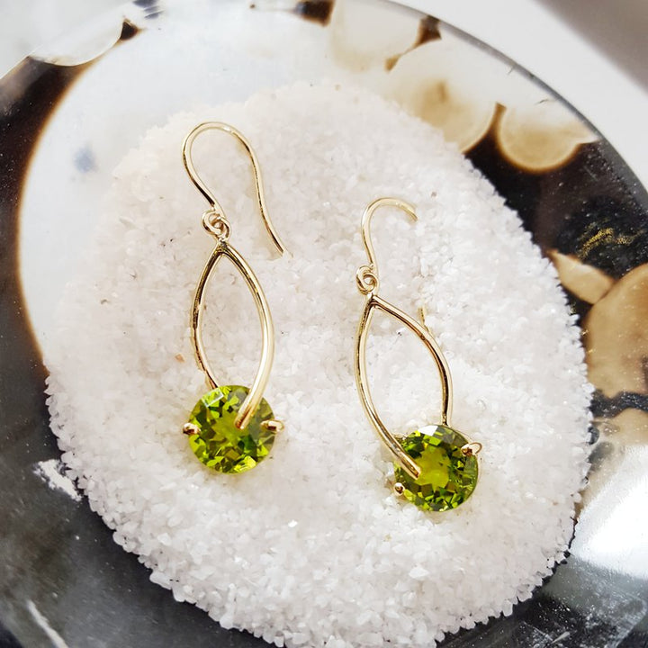 Arizona Peridot Gold Jewelry Peridot Checkerboard Cut Dangle Earrings 370620