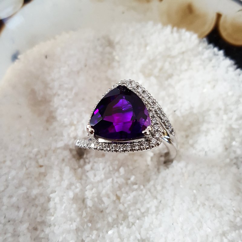 Trillion Cut Amethyst Ring