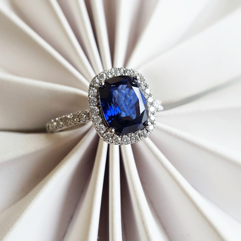 Gems One Sapphire Statement Ring