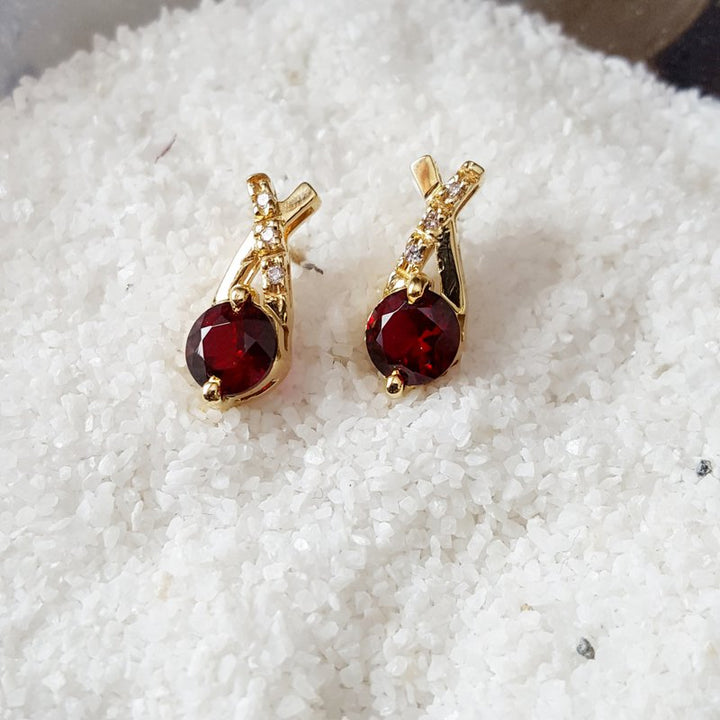 Arizona Anthill Garnet Gold Jewelry Criss Cross Stud Earrings 380337