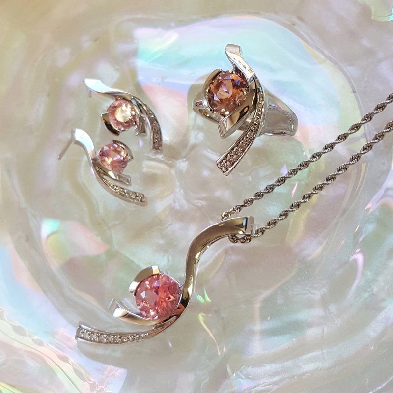 American Gem Collection Beauty and The Beach Earrings
