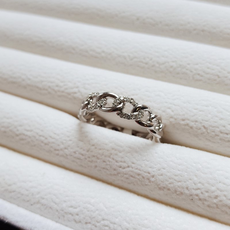 Gems One Chain Link Style Ring RG11803-4WC