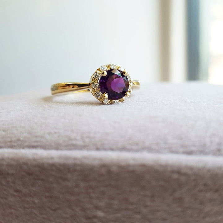 Sami Fine Jewelry Solitare Gold Arizona Amethyst Ring