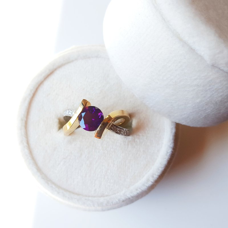 Amethyst Two Tone Caress Ring