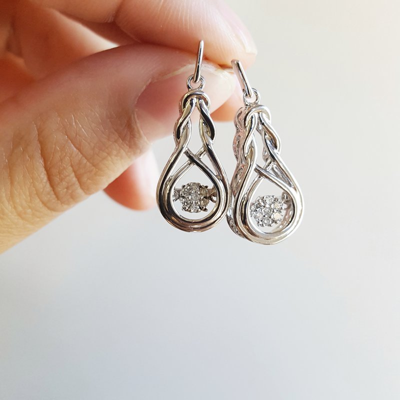Gems One Love Knot Dancing Center Dangles 2411739