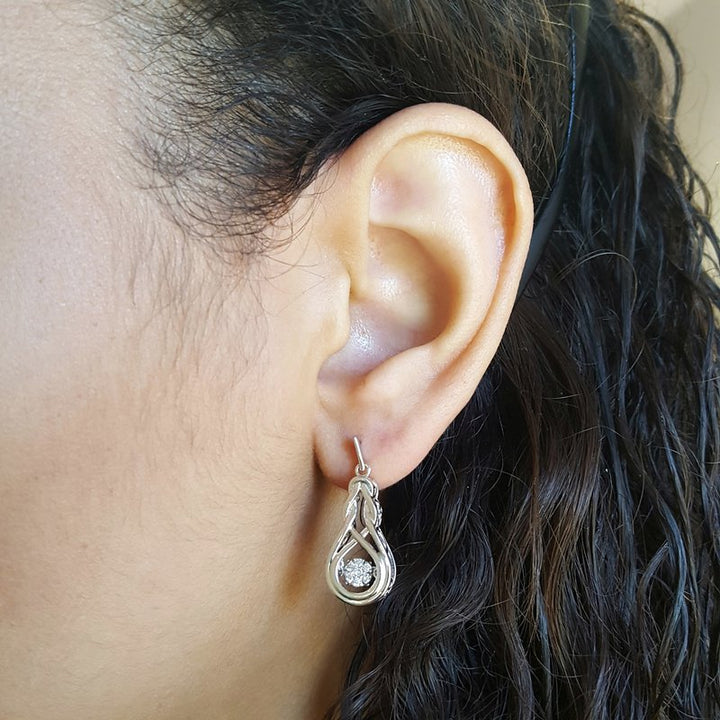 Gems One Love Knot Dancing Center Dangles