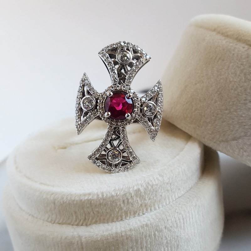 Luxury by Rene Hernandez Vintage Gothic Cross Ring 040160