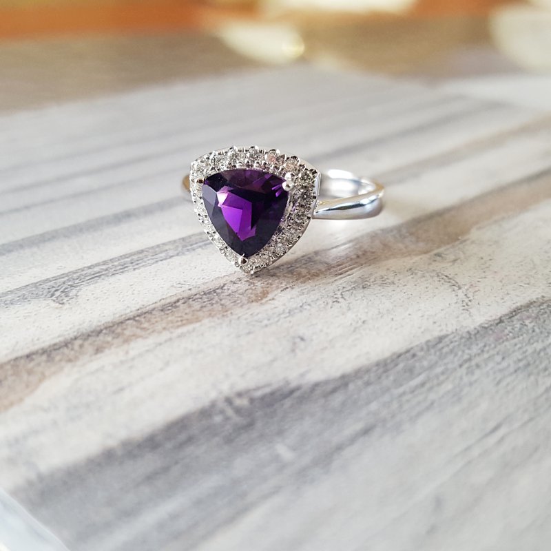 Trillion Cut Amethyst Ring