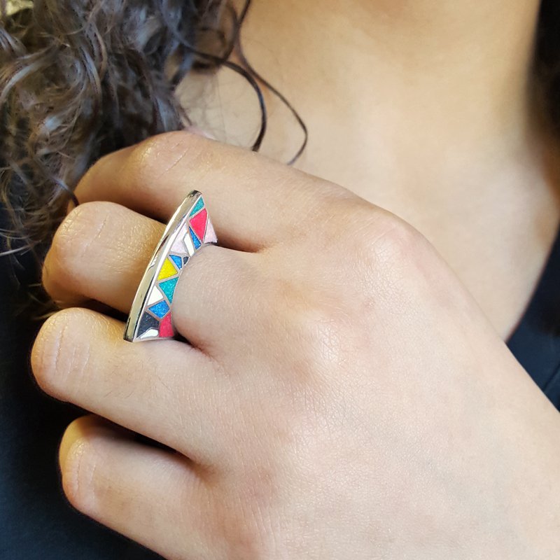 Luxury by Rene Hernandez Fanfare Blade Edge Ring