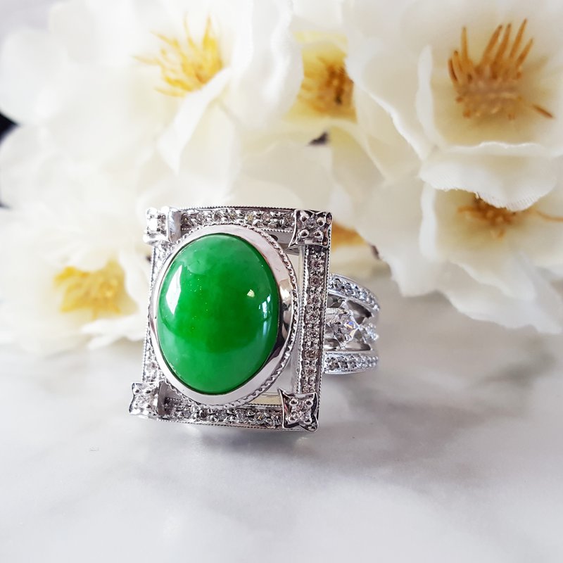 Luxury by Rene Hernandez Apple Green Jade Ring