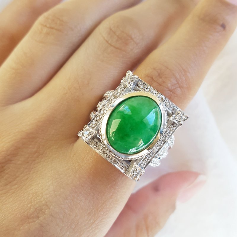 Luxury by Rene Hernandez Apple Green Jade Ring