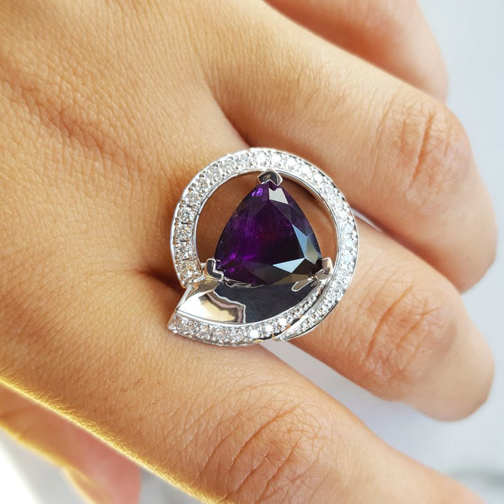 Amethyst Gold Jewelry Trillion Cut Swirl Ring