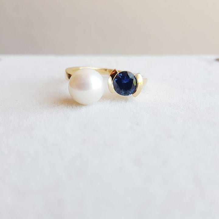 Parlé Pearl and Sapphire Elegant Ring