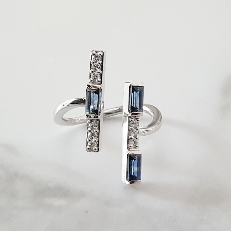 Montana Sapphire Bar Ring