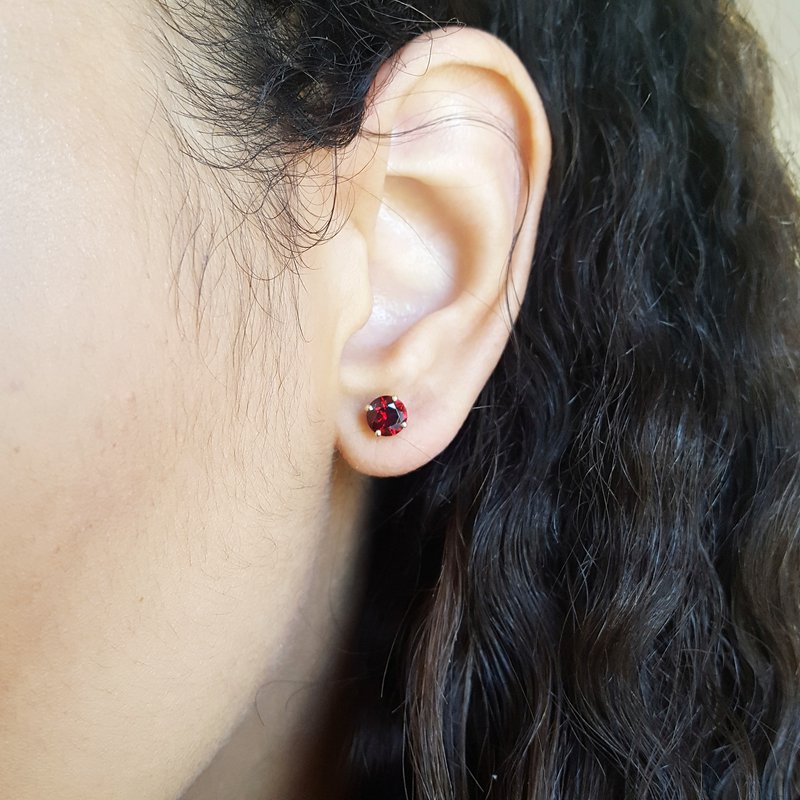 Arizona Anthill Garnet Gold Jewelry Essential Stud Earrings