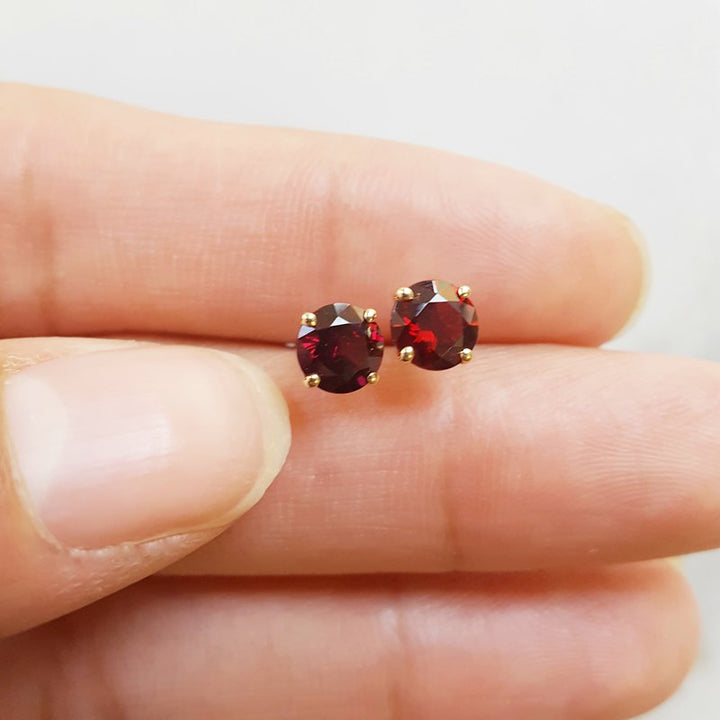 Arizona Anthill Garnet Gold Jewelry Essential Stud Earrings