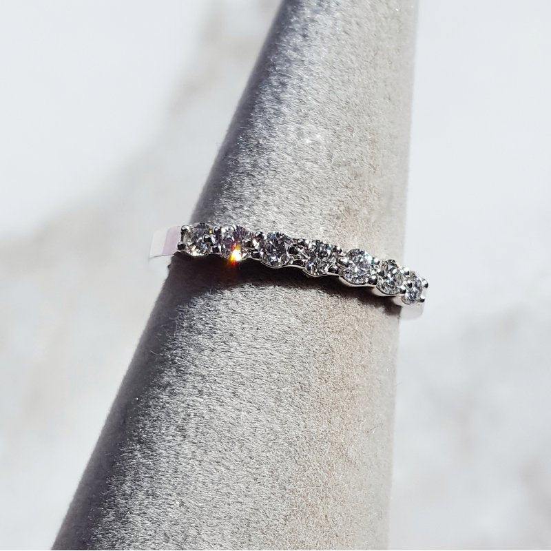 Sami Fine Jewelry Scalloped Anniversary Band (1/3 ct)