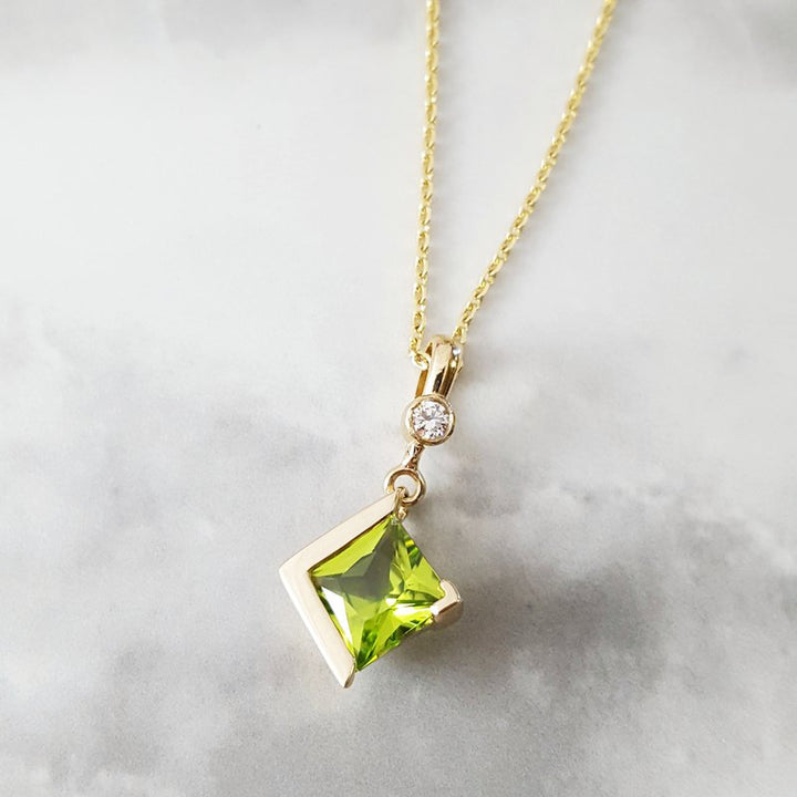 Arizona Peridot Gold Jewelry Princess Drop Pendant