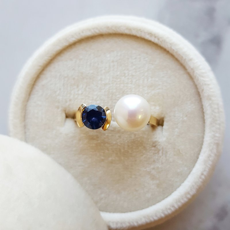 Parlé Pearl and Sapphire Elegant Ring 050694