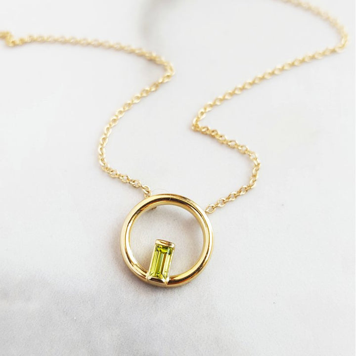 Arizona Peridot Gold Jewelry Negative Space Necklace 370586