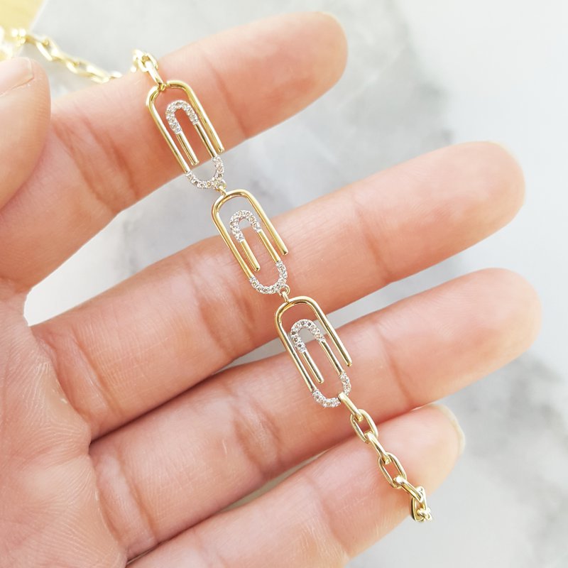 Gems One Paperclip Design Bracelet