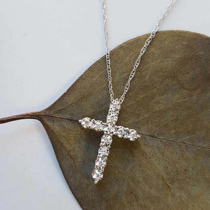 Gems One  Diamond Cross Pendant