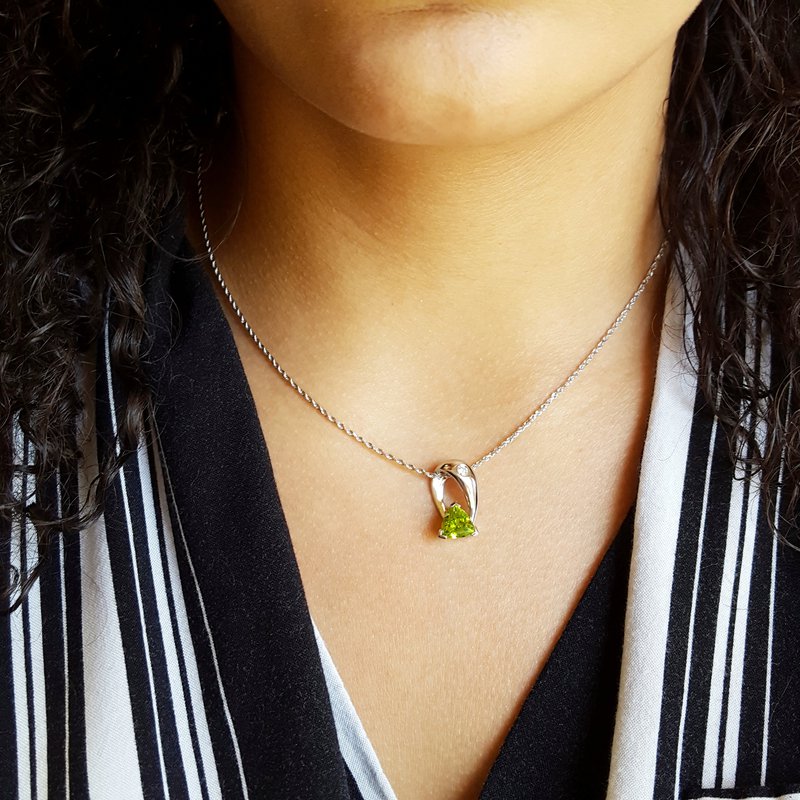 Arizona Peridot Gold Jewelry Trillion Peridot Necklace