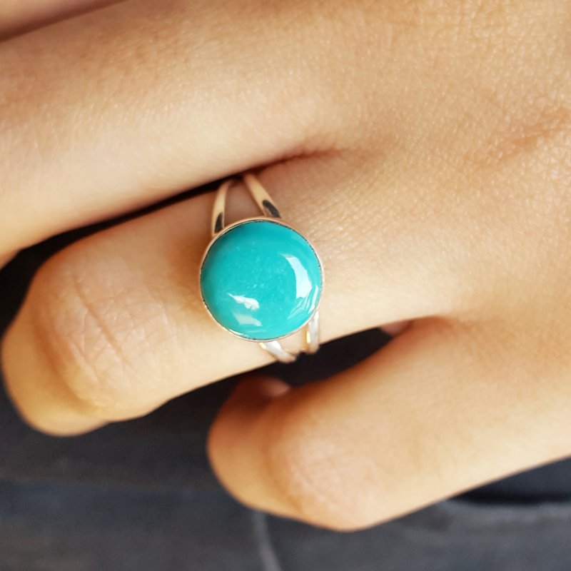 Arizona Turquoise and Inlaid Jewelry Hopi Tribe Fox Turquoise Ring