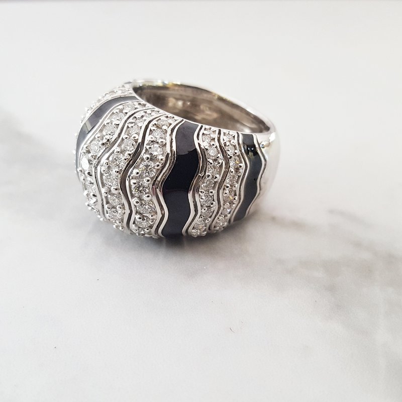 Luxury by Rene Hernandez Black Wave Cocktail Ring