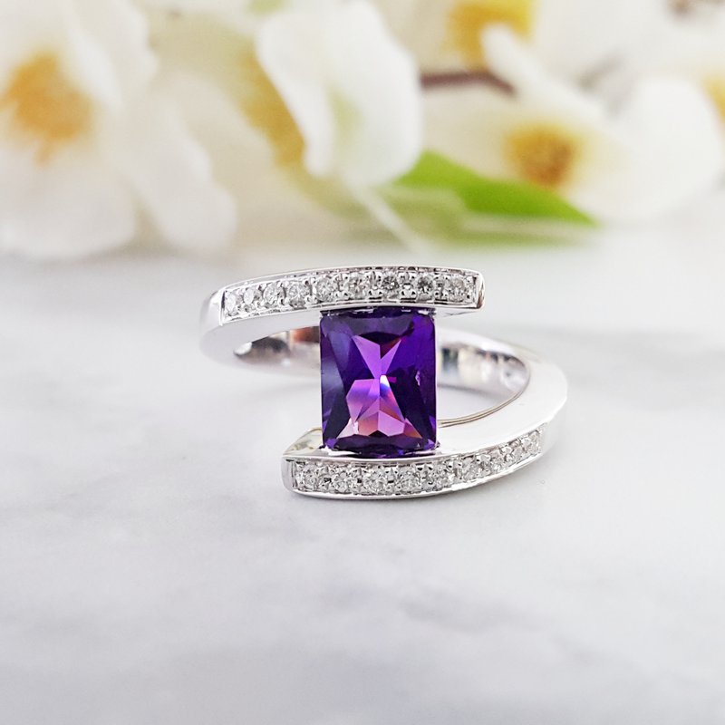   Arizona Amethyst Gold Jewelry Radiant Bypass Ring 362937 - Sami Fine Jewelry
