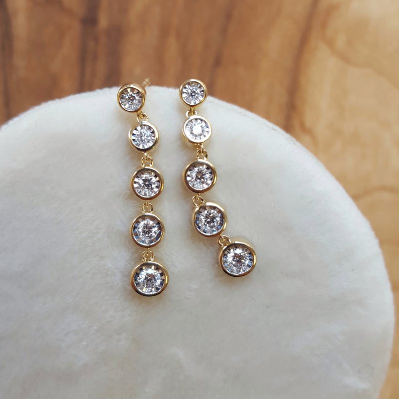 Allison Kaufman Dimaond Bezel Earrings 152163