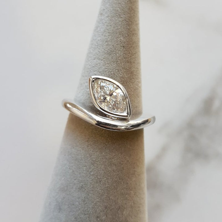 Luxury by Rene Hernandez Yellow Diamond Modern Ring 021092