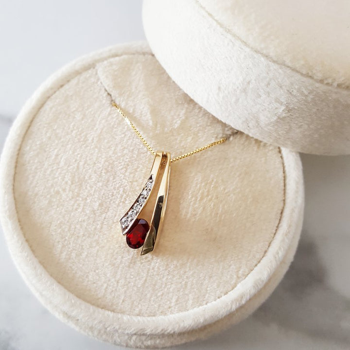Arizona Anthill Garnet Gold Jewelry Garnet Ribbon Pendant