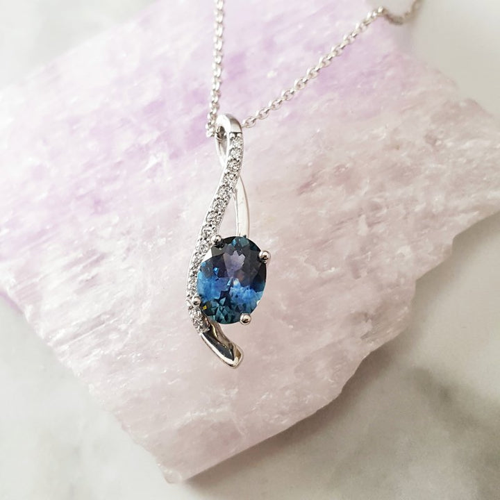 Montana Sapphire Pendant