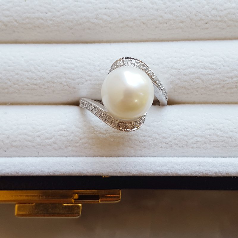 Sami Fine Jewelry Pearl Caress Ring