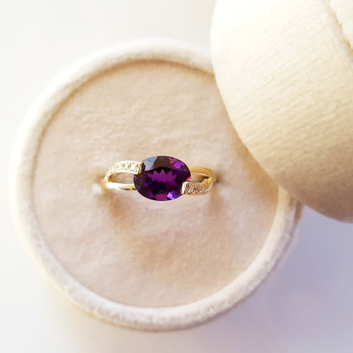 Amethyst Ring with Overlapping Diamonds
