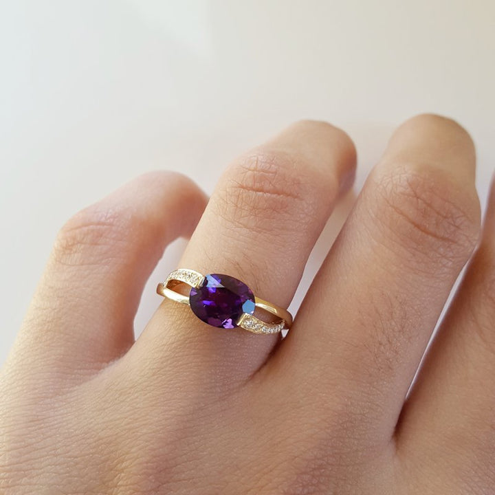 Amethyst Ring with Overlapping Diamonds