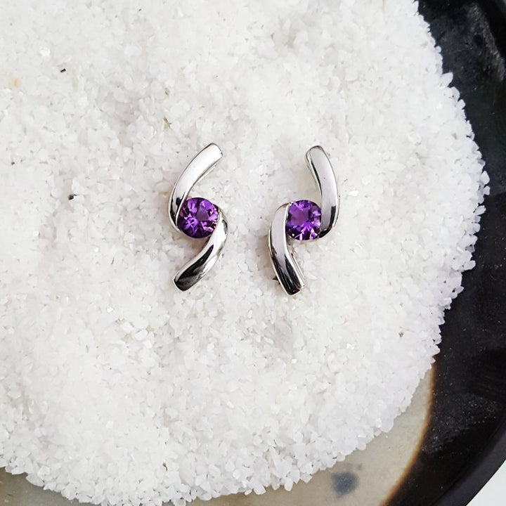 Arizona Amethyst Silver Jewelry Bypass Studs 363316