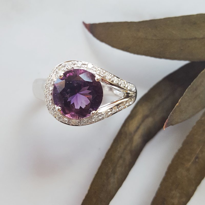 Arizona Amethyst Gold Jewelry Open Loop Halo Ring
