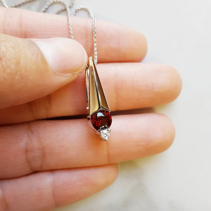 Arizona Anthill Garnet Gold Jewelry Knife Edge Accented Pendant