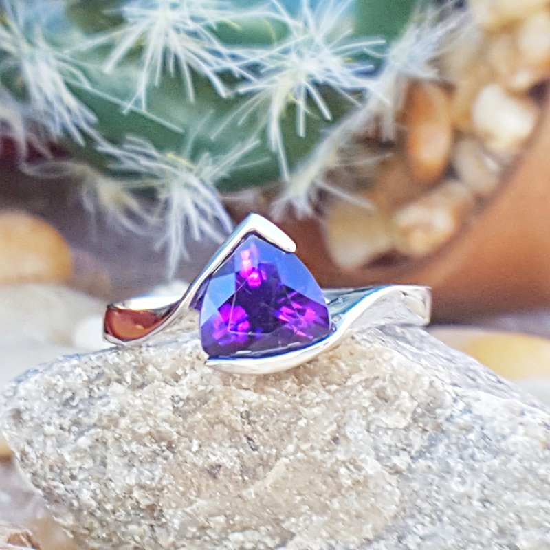 Amethyst Gold Jewelry Bypass Half Bezel Ring