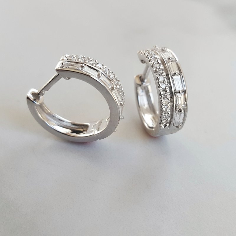 Gems One Diamond Huggie Hoop Earrings