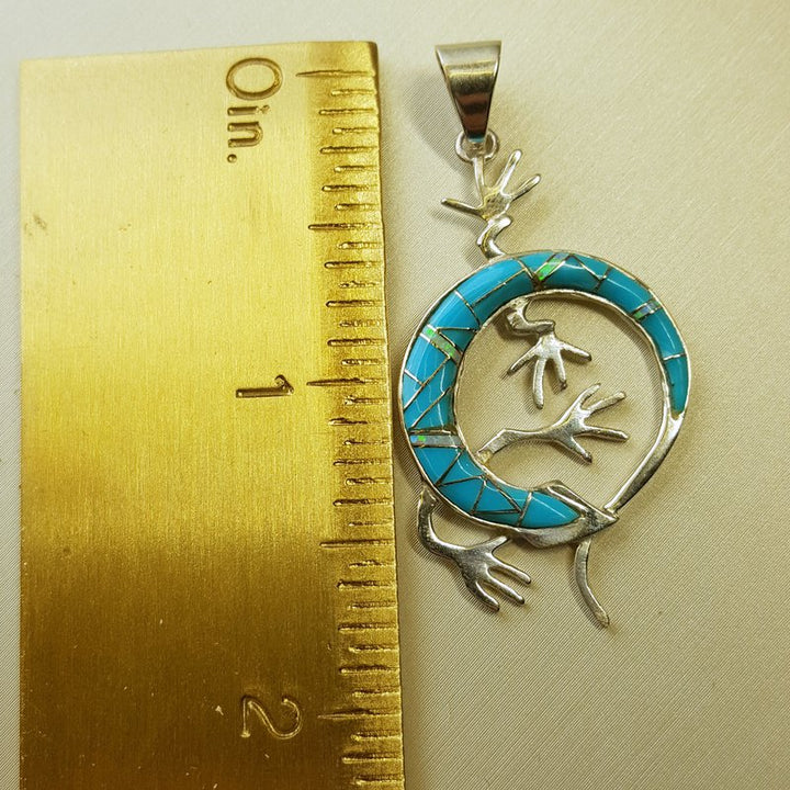 Arizona Turquoise and Inlaid Jewelry Circle Gecko Pendant