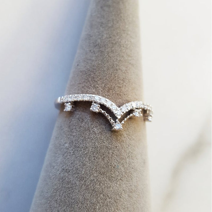 Gems One Tiara Diamond Band 031055
