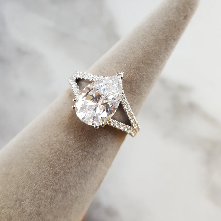 Sami Fine Jewelry Diamond Modern Royal Engagement Ring