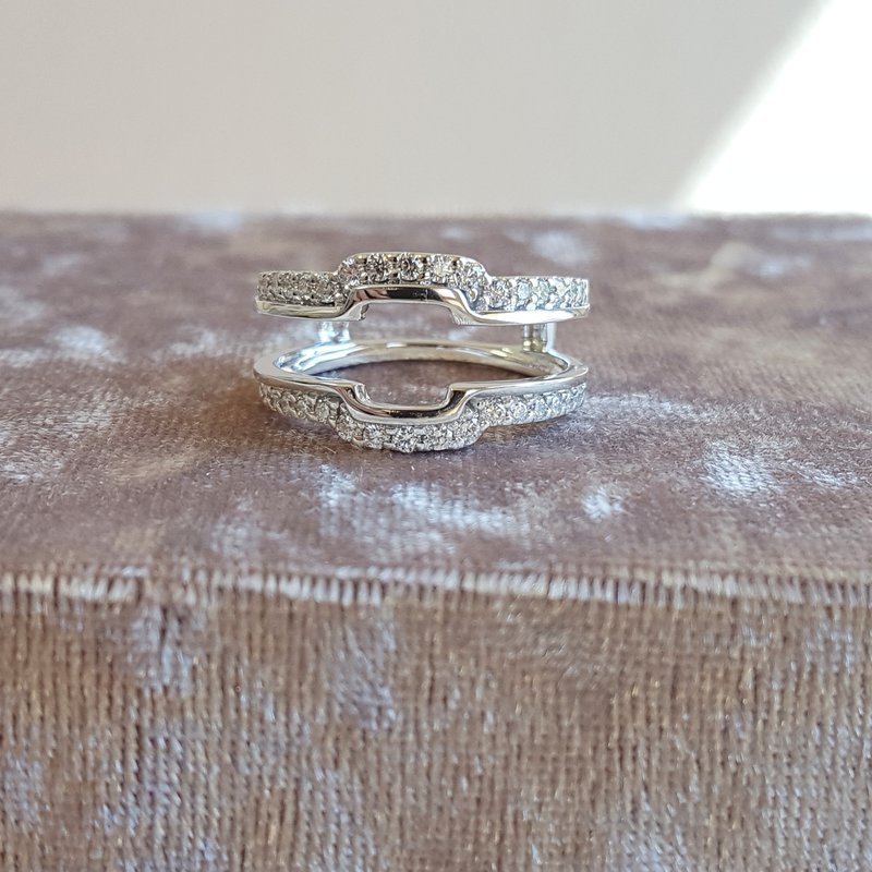 Sami Fine Jewelry Daisy Engagement Ring Jacket