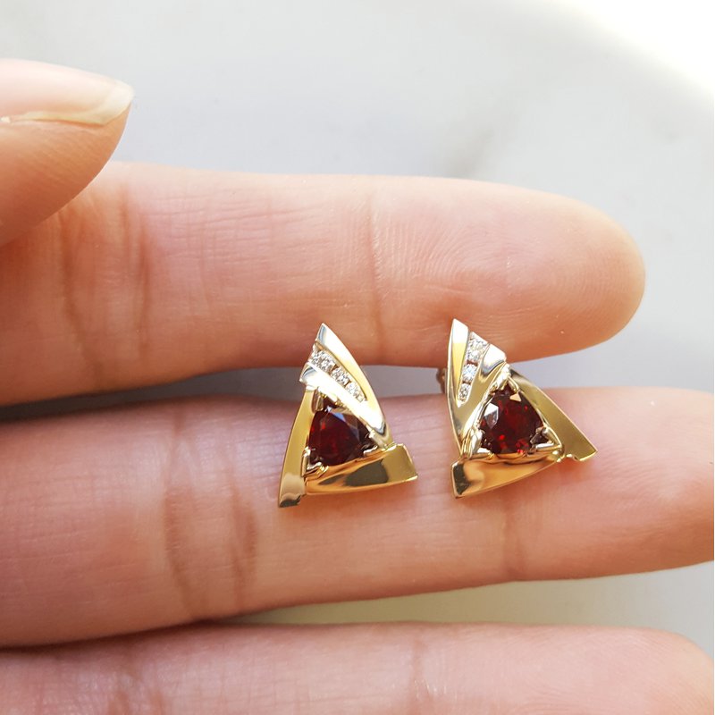 Arizona Anthill Garnet Gold Jewelry Arizona Anthill Garnet Triangle Earrings
