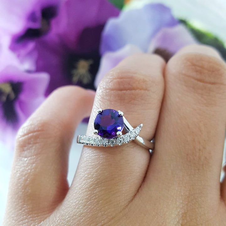 Arizona Amethyst Gold Jewelry Caress Ring