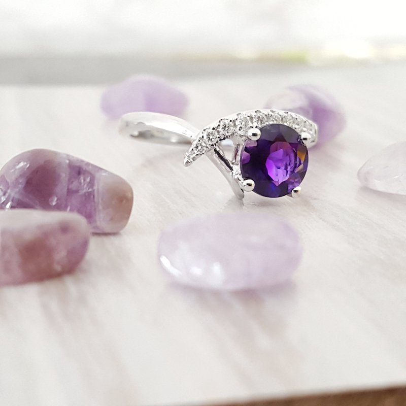 Arizona Amethyst Gold Jewelry Caress Ring